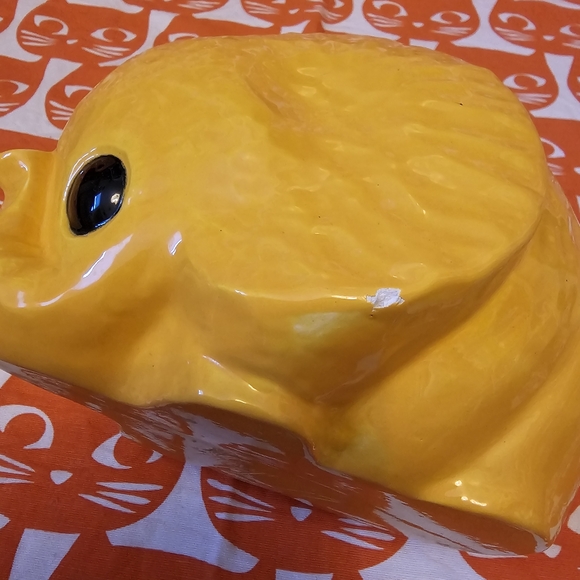 One of a kind Baby Yellow Elephant ceramic plant holder 1977 ADORABLE 💛💛 - Picture 5 of 11